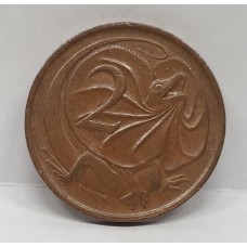 AUSTRALIA 1973 . TWO 2 CENTS COIN . FRILLED NECK LIZARD